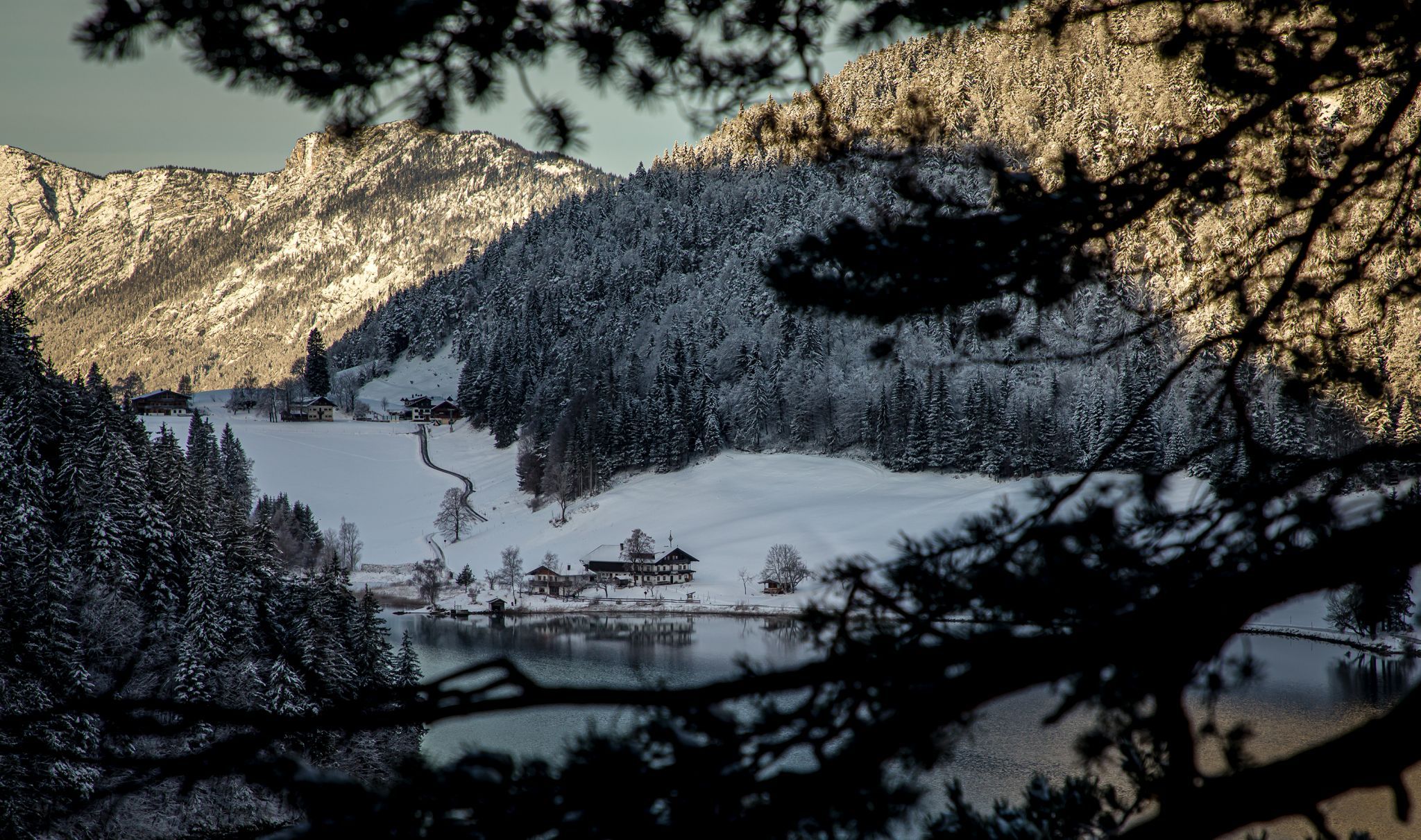Spätherbst am Hintersteiner See, Austria