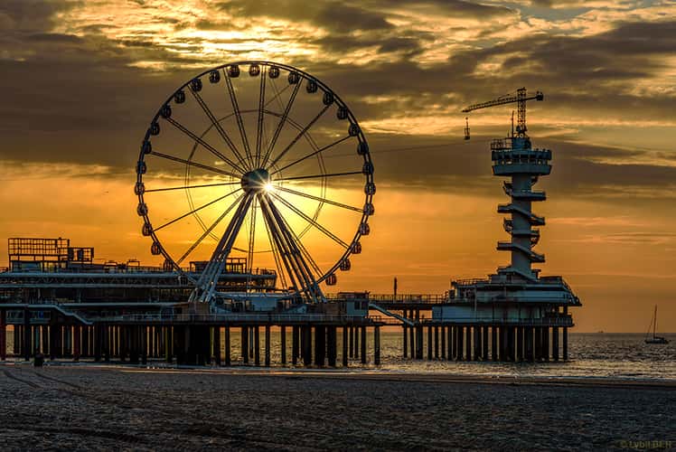 Pier Scheveningen - by Rudolfo Dalamicio