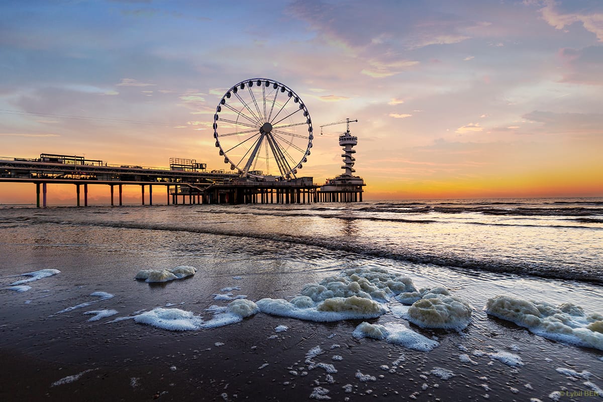 Sunset de Pier, Netherlands