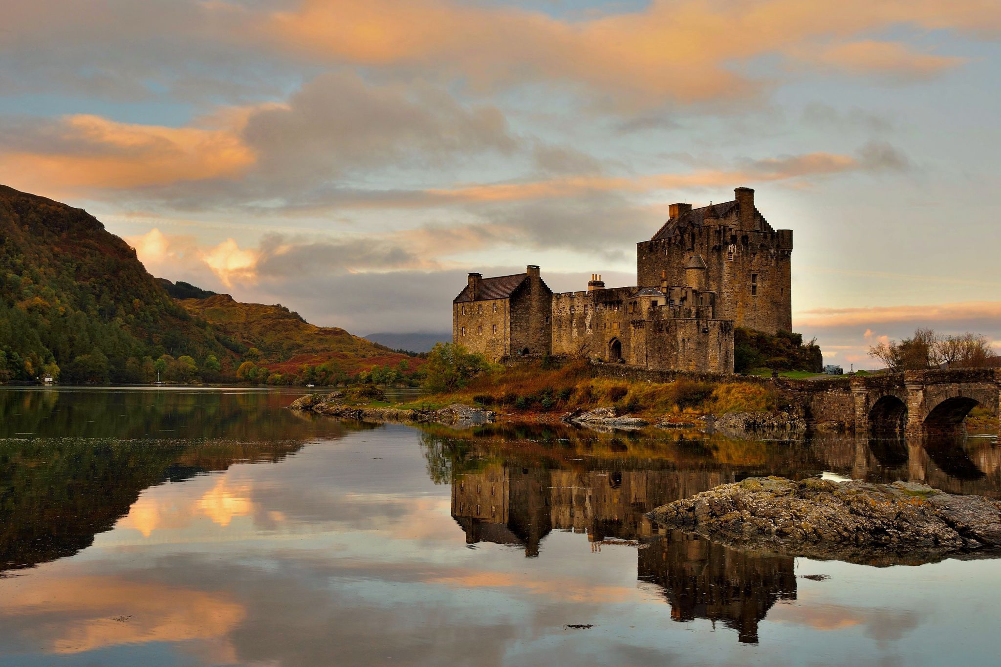 Side view of Eilean Donan Castle, Scotland, United Kingdom