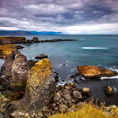 Arnarstapi cliff lookout Hellnar walk, Iceland