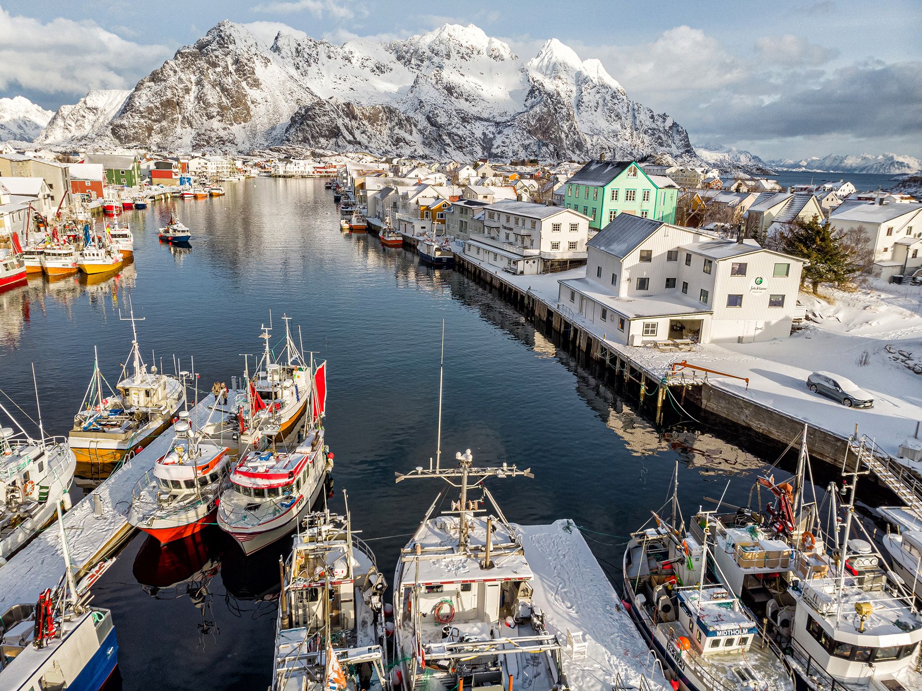 Fishing harbour Henningsvær, Norway
