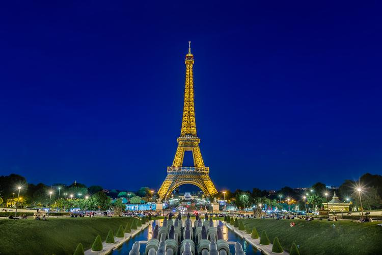 Fontaine du Trocadéro & Eiffel Tower, Paris France