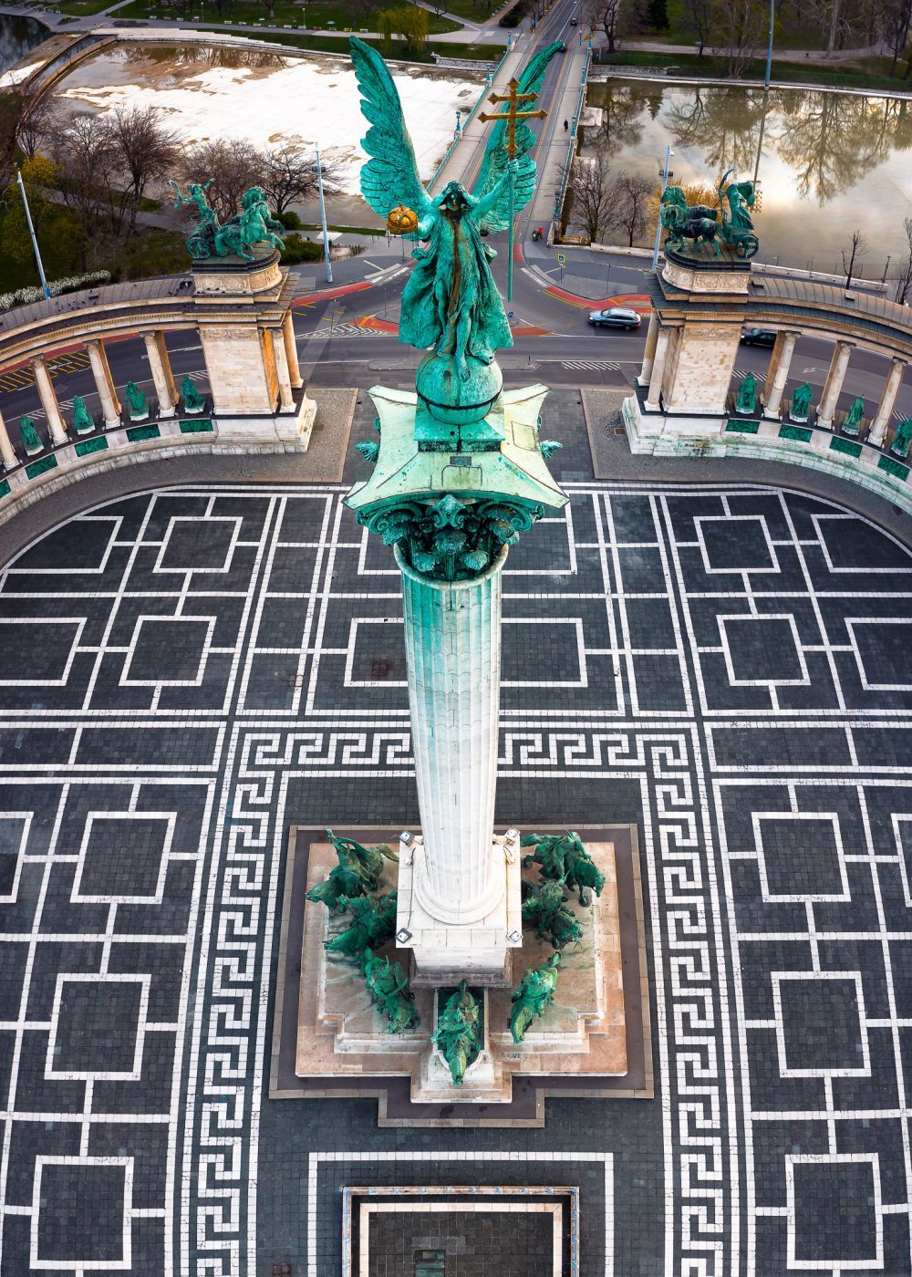 Heroes Square, Hungary