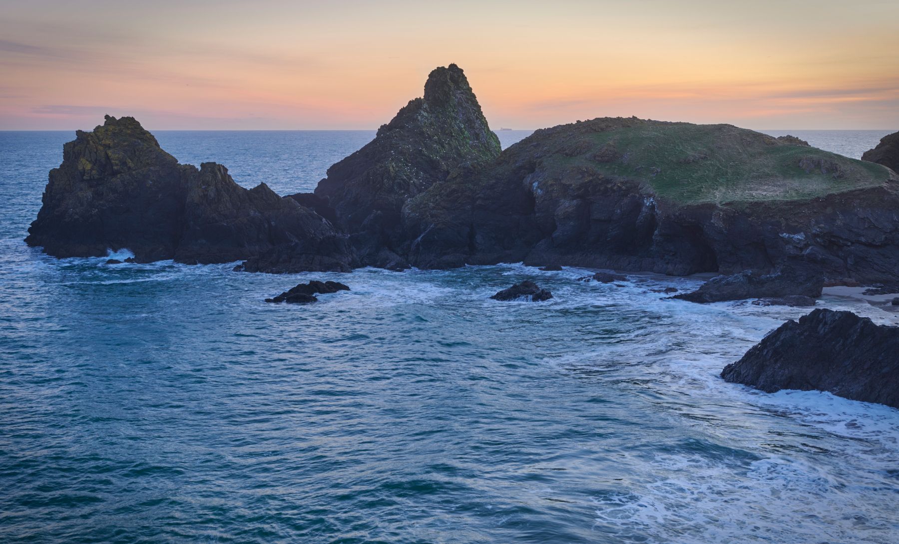 Kynance Cove , Cornwall, United Kingdom