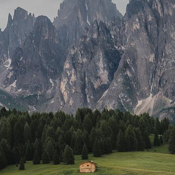 Lonely Home, Italy