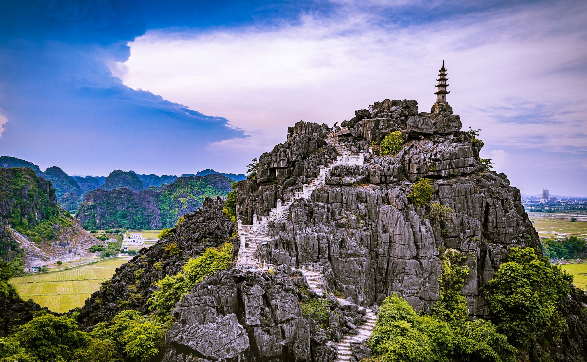 Mua Cave, Vietnam