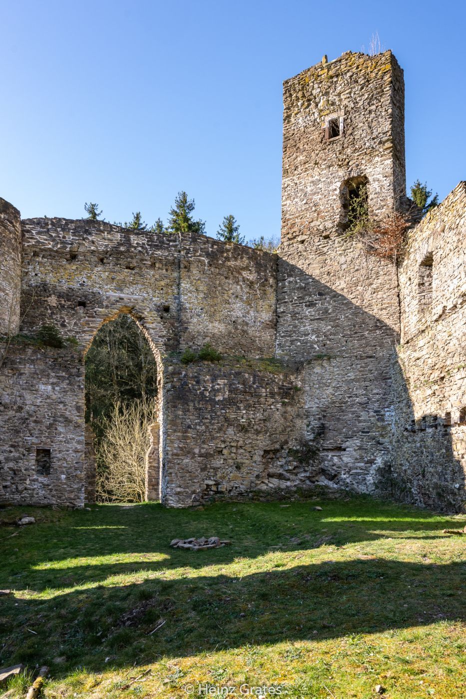 Neublankenheim Castle Ruin, Germany