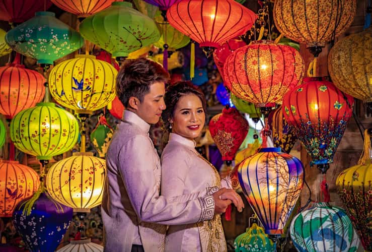 Night market hoian
