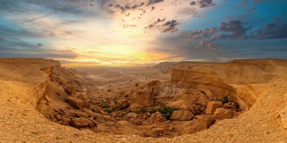 Panormaic view of valley in Touqi