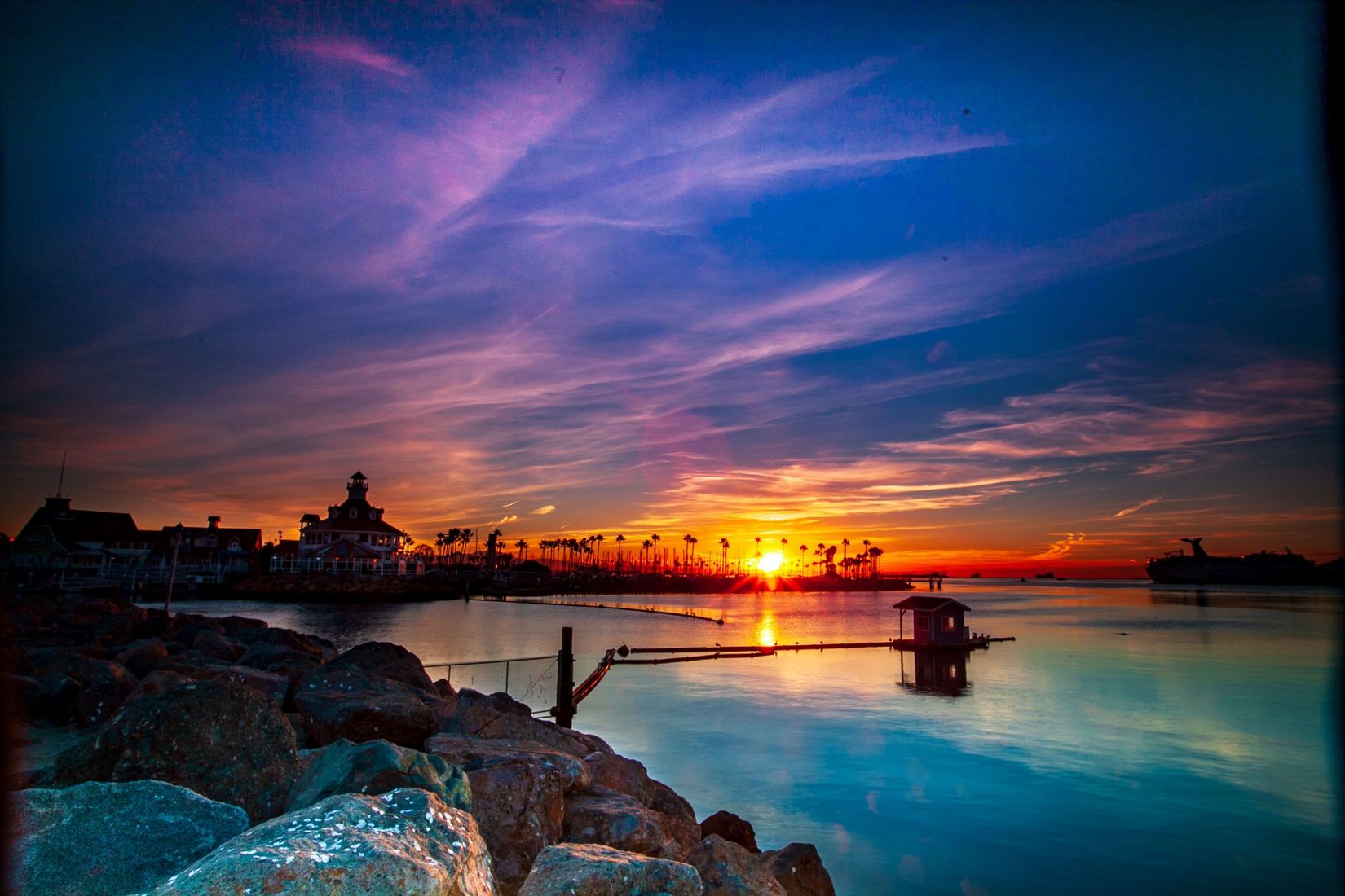 Parkers Lighthouse Sunrise Long Beach California Usa