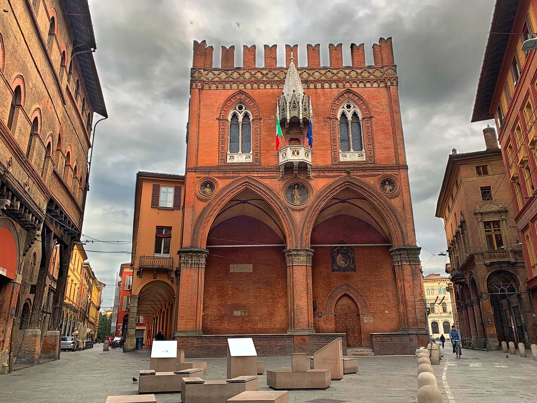Piazza della Mercanzia, Italy