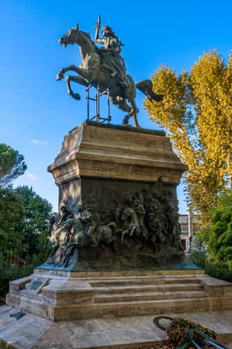 Statua e Resti Di Anita Garibaldi