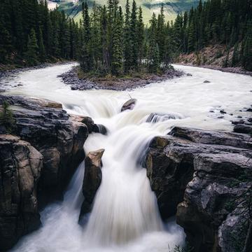 Sunwapta Falls from nearby, Canada
