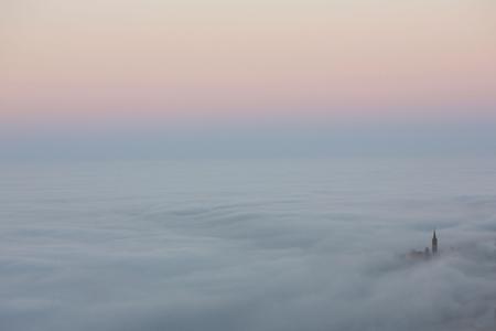 Wanderung über dem Nebelmeer