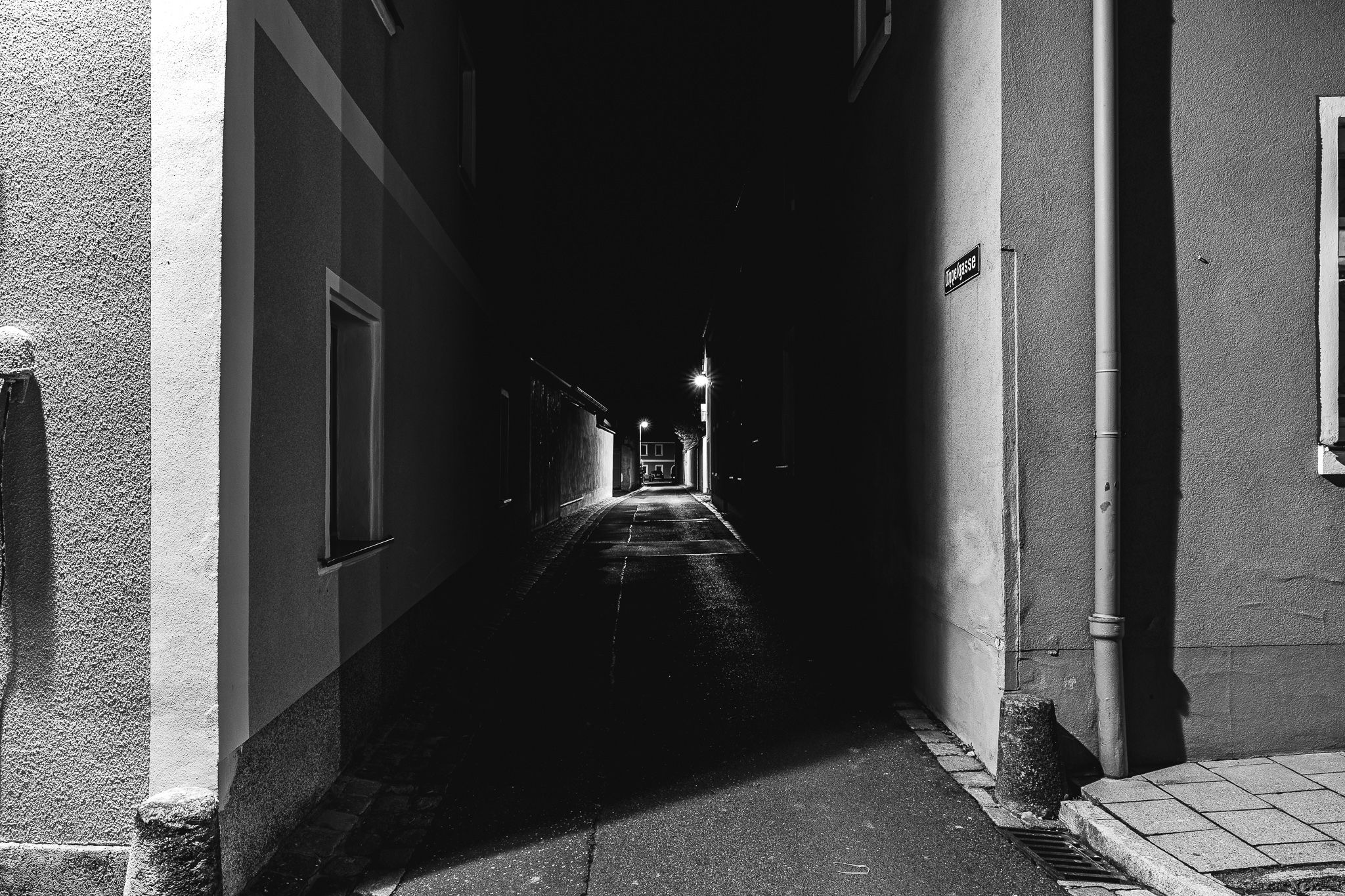 Alley Shot, Germany