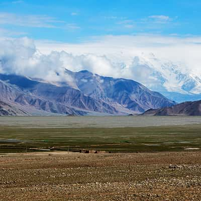 Auf dem Karakorum Highway, China