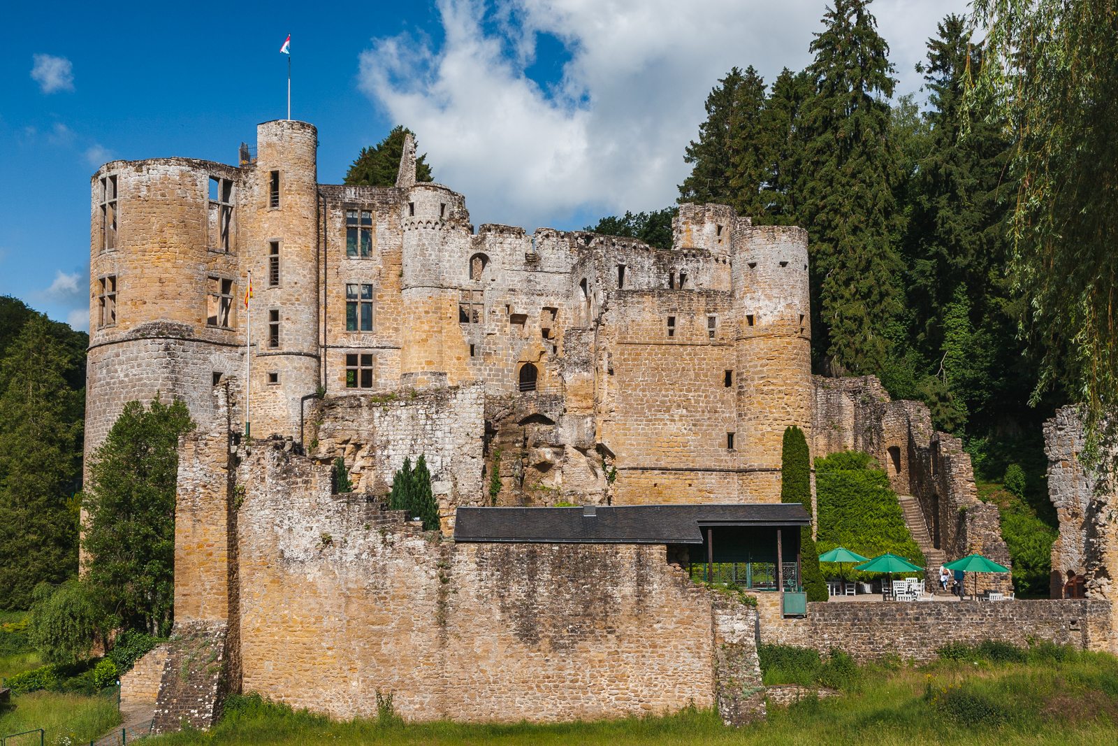 beaufort-castle-beaufort-luxembourg