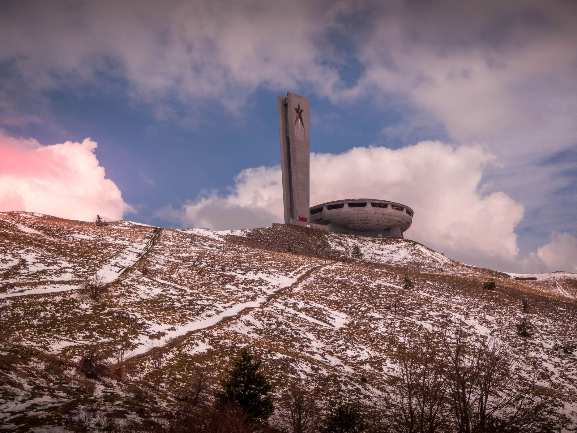 Buzludzha, Bulgaria