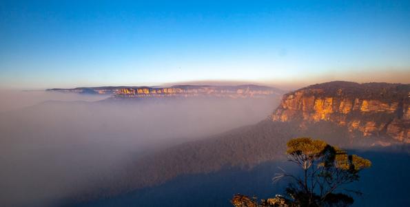 Echo Point lookout sunrise Katoomba New South Wales