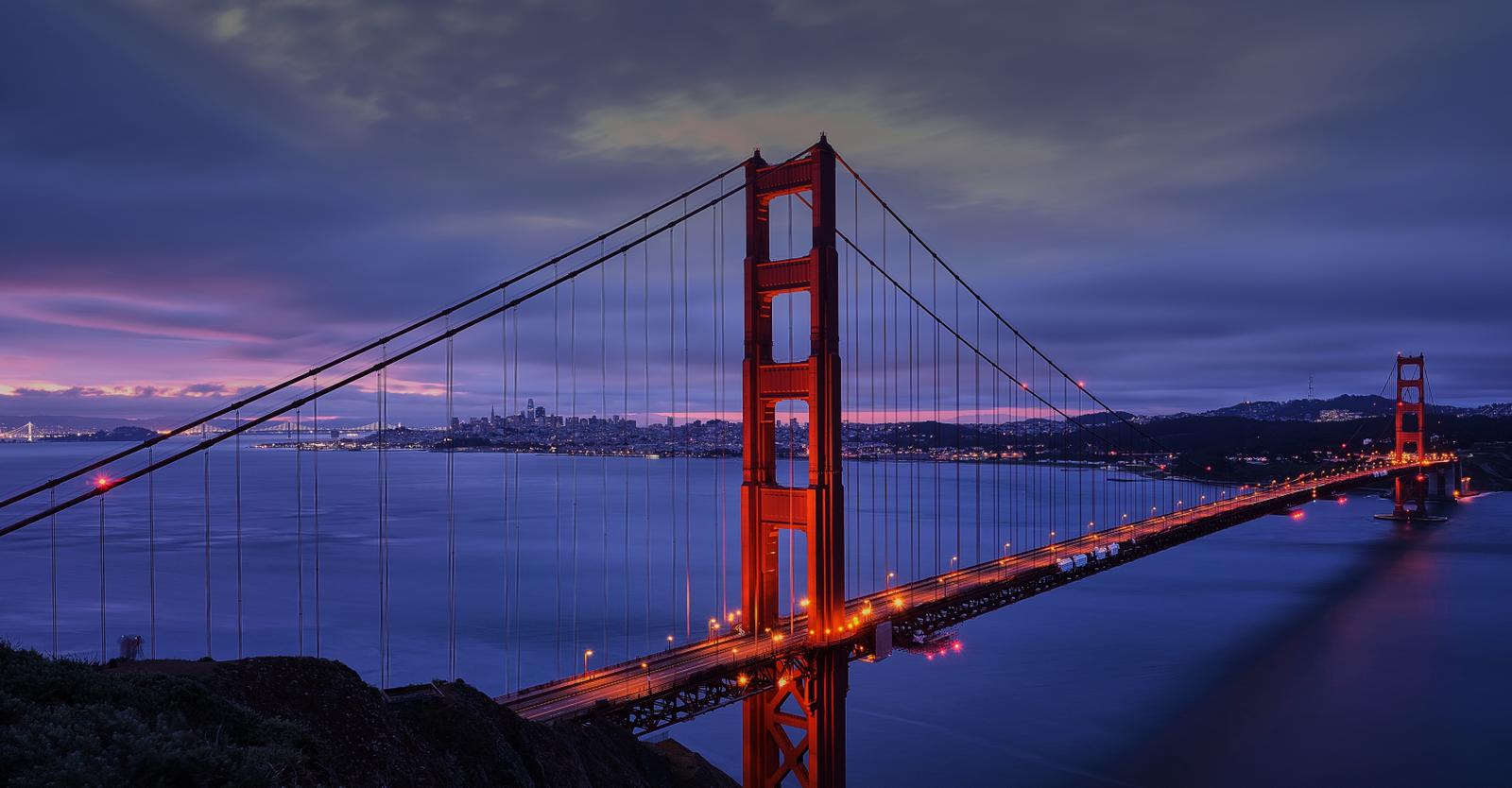 Golden Gate Bridge from Battery Spencer, USA