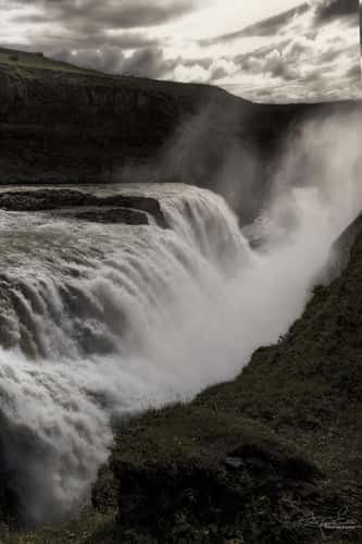 Gullfoss waterfall