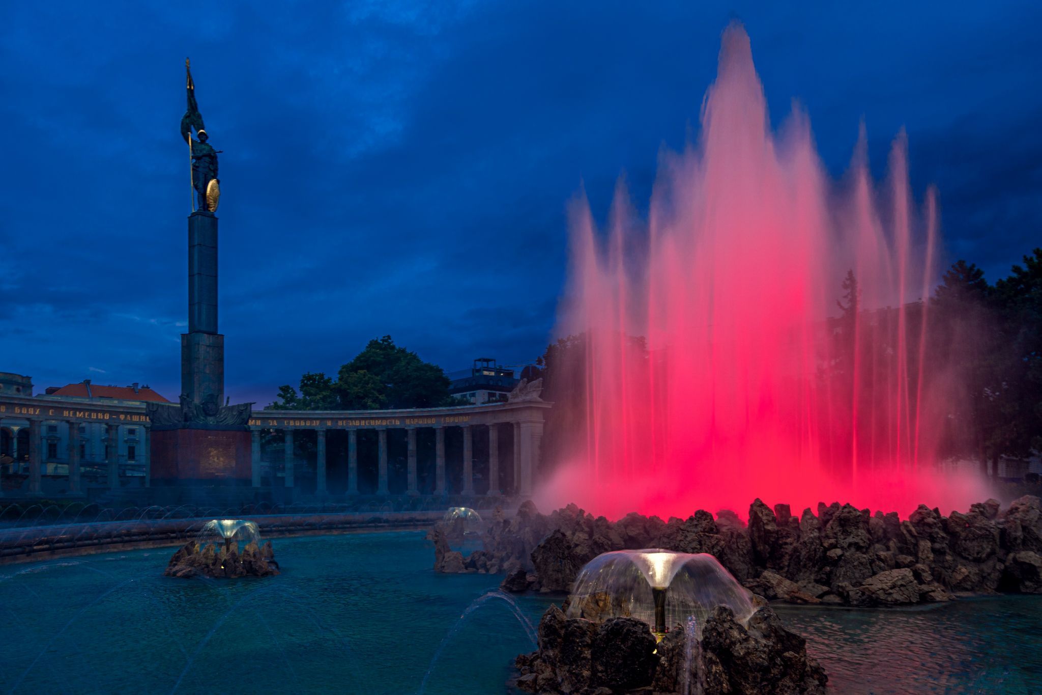 High-jet fountain, Schwarzenbergplatz, Vienna, Austria