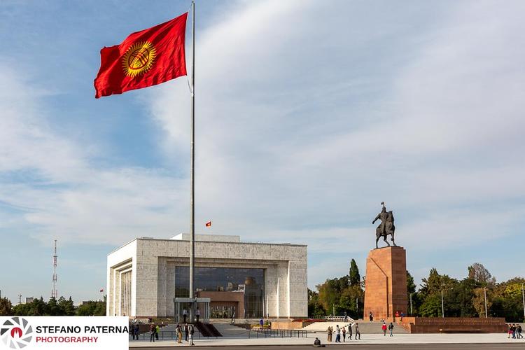 Manas Statue, Nationalmuseum, Ala-Too-Platz, Bischkek