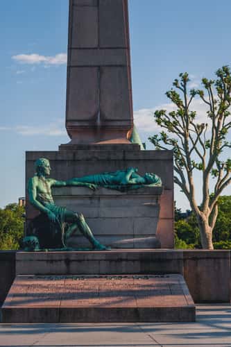 Monument of Remembrance, Luxembourg City