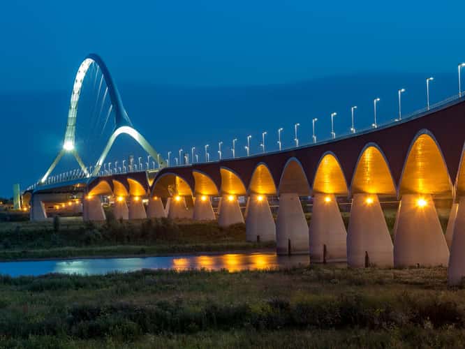 Oversteek bridge, Nijmegen