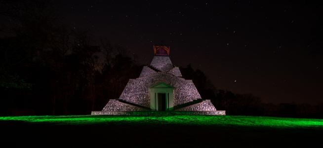 Pyramid Garzau