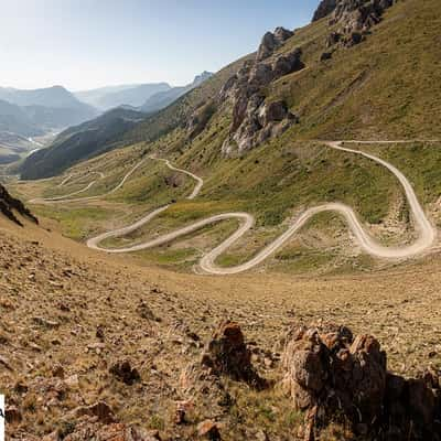 Teskey Torpok Pass, Pereval Teskeytorpo, 33 Parrots Pass, Kyrgyz Republic