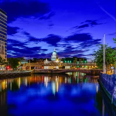 The Custom House from Rosie Hackett Bridge, Dublin, Ireland