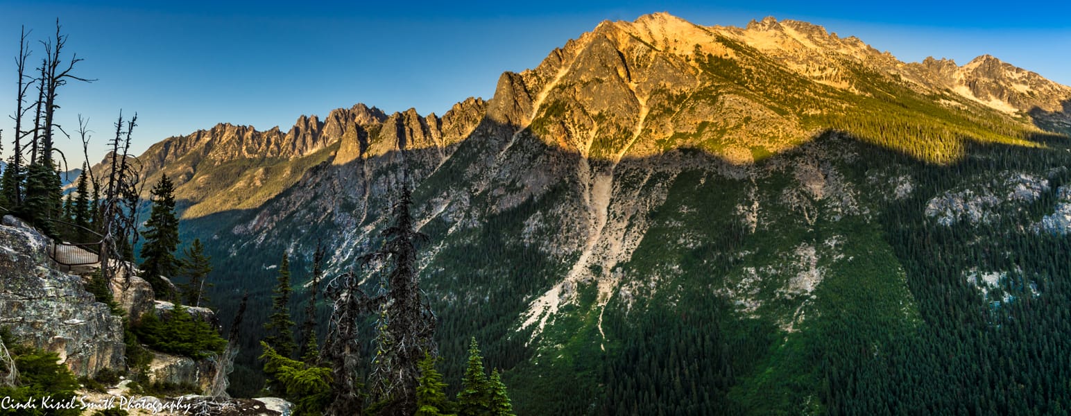 Washington Pass Viewpoint,  North Cascades Highway, USA