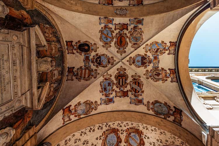 Courtyard of Santa Maria dei Bulgari, Bologna