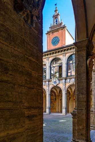Courtyard of Santa Maria dei Bulgari, Bologna