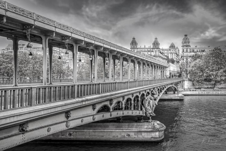 Bir Hakeim bridge, Paris