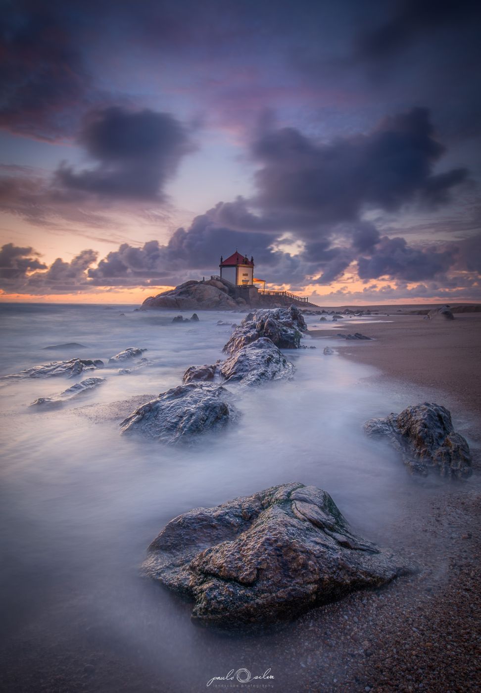 Capela do Senhor da Pedra, Portugal