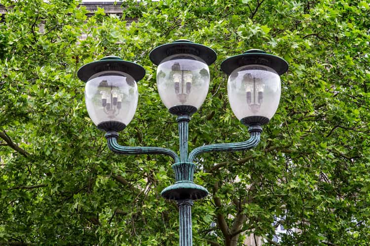 The lamps on the Opernplatz, Hanover