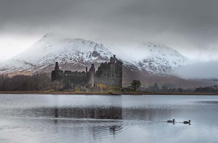 Rocks Kilchurn Castle, Loch Awe, Scotland