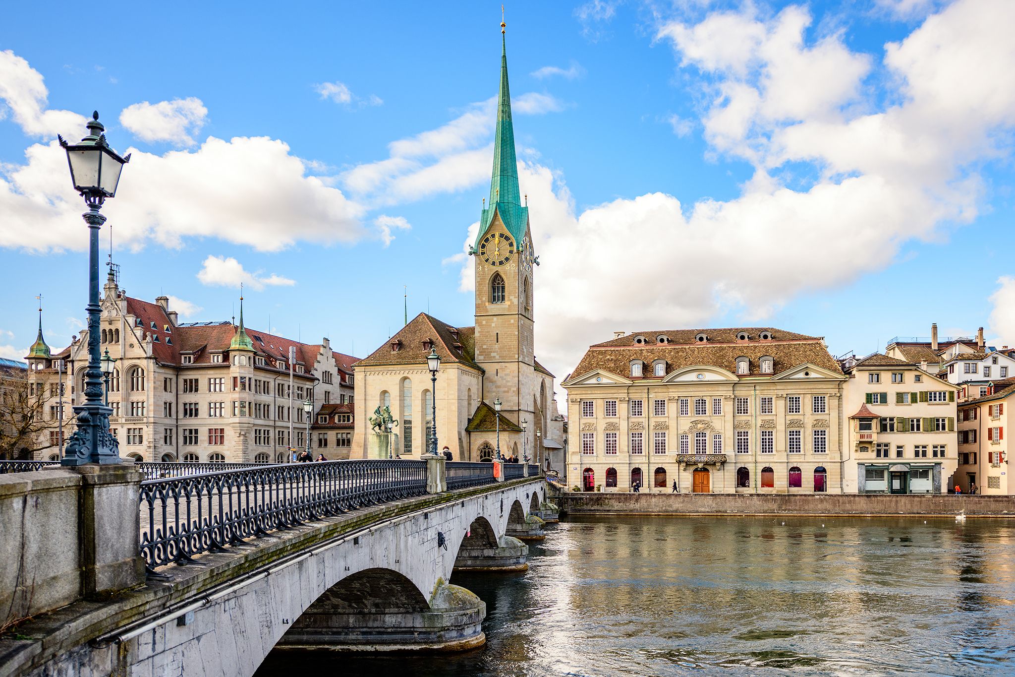 Münsterbrücke and Fraumünster, Zürich, Switzerland