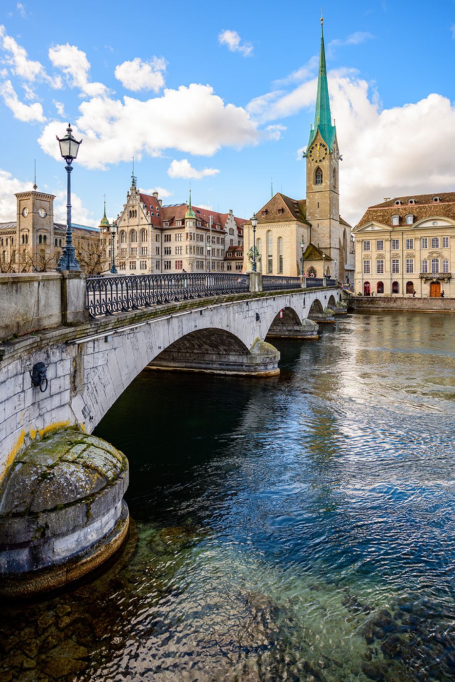 Münsterbrücke and Fraumünster, Zürich, Switzerland