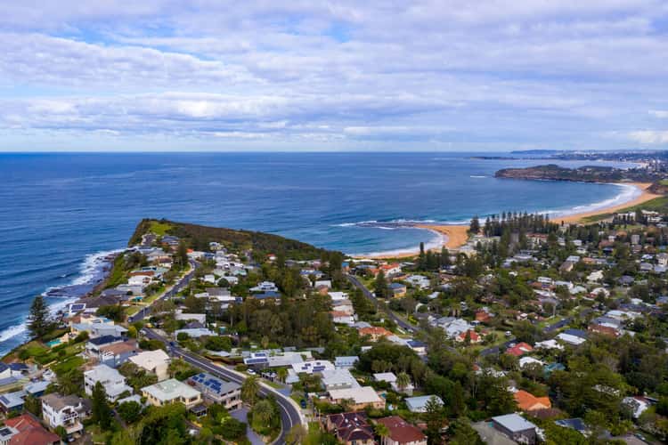 North Mona Vale Head land looking south New South Wales