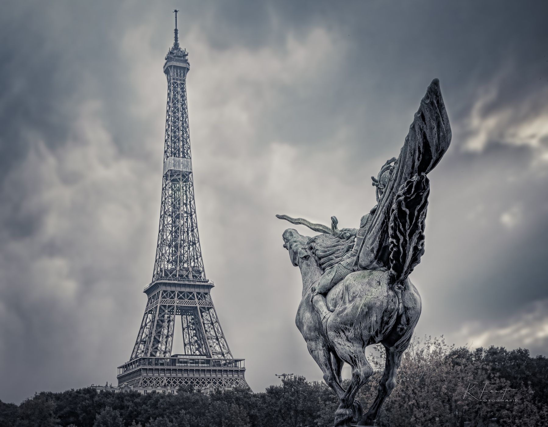 Eiffel Tower from Bir Hakeim bridge, Paris, France