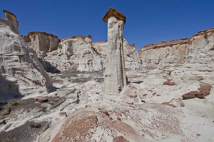 SIde Step Canyon Balanced Rock