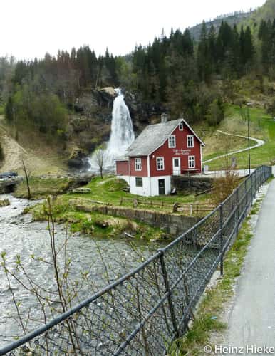 Steinsdalsfossen