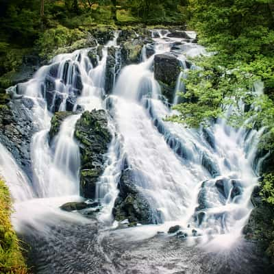 Swallow Falls Waterfall, USA