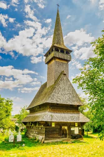 wooden church of Sat-Sugatag