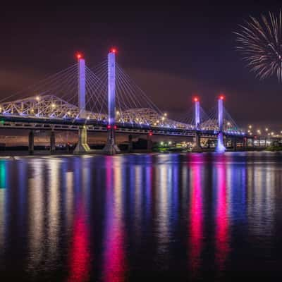 Abraham Lincoln Bridge in Louisville, KY, USA