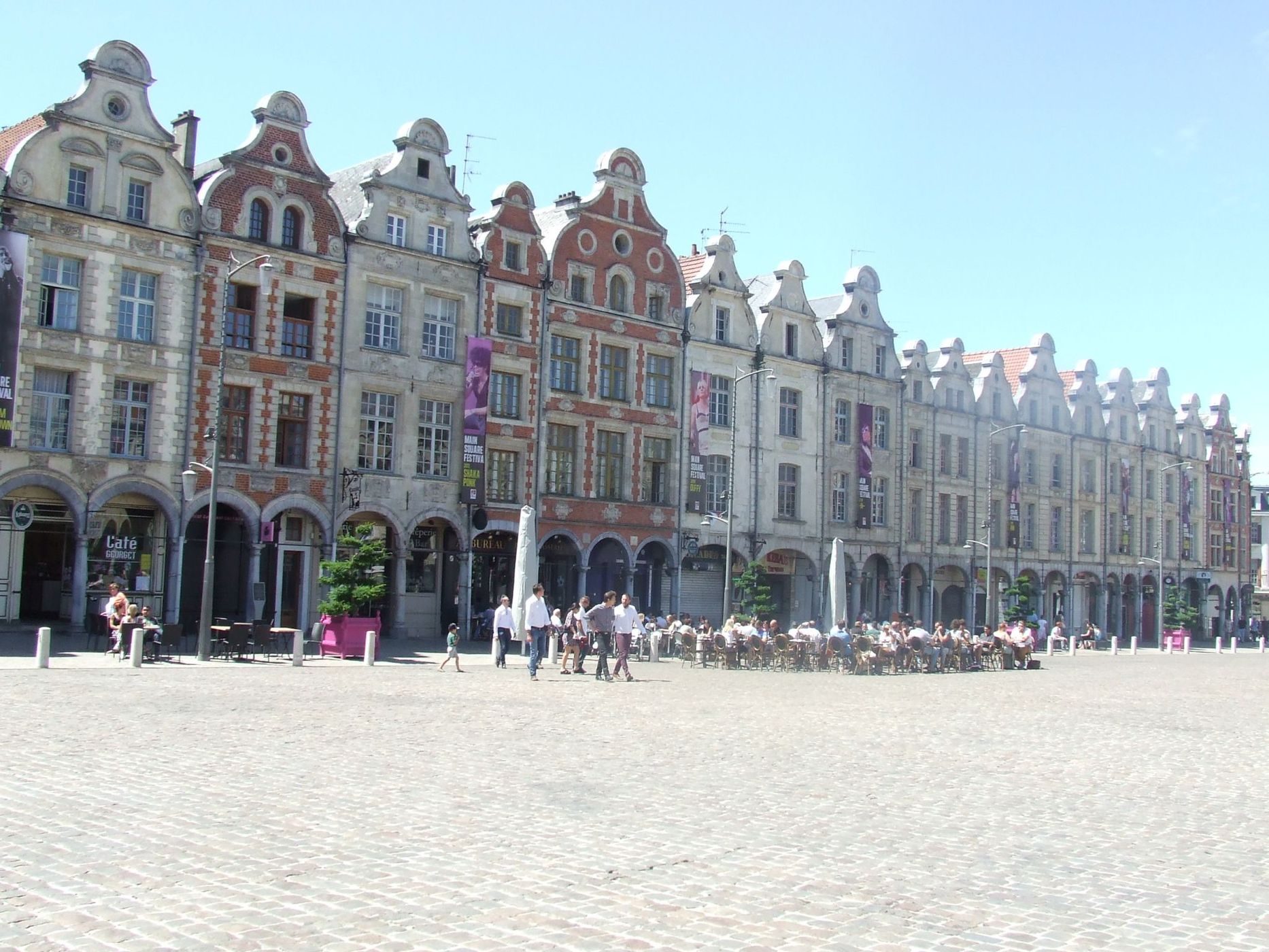 Arras, place des héros, France